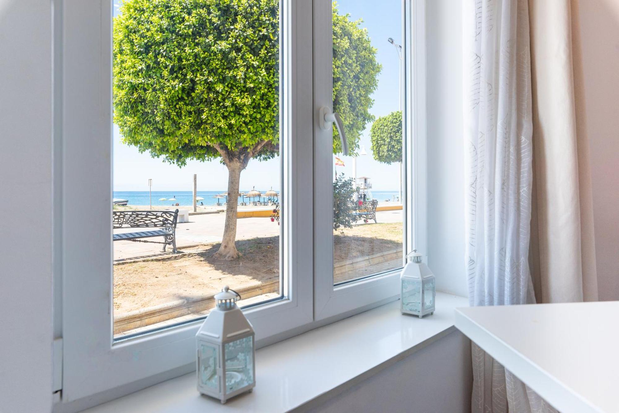 Wintowinrentals Dream Home On The Beachfront La Cala Del Moral Екстериор снимка